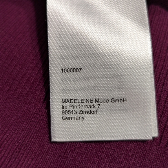 MADELEINE | Women's Short Sleeve Blouse Top | Wine | Size 6-8 Medium - German m - Picture 9 of 12
